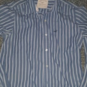 Long sleeve button up shirt.